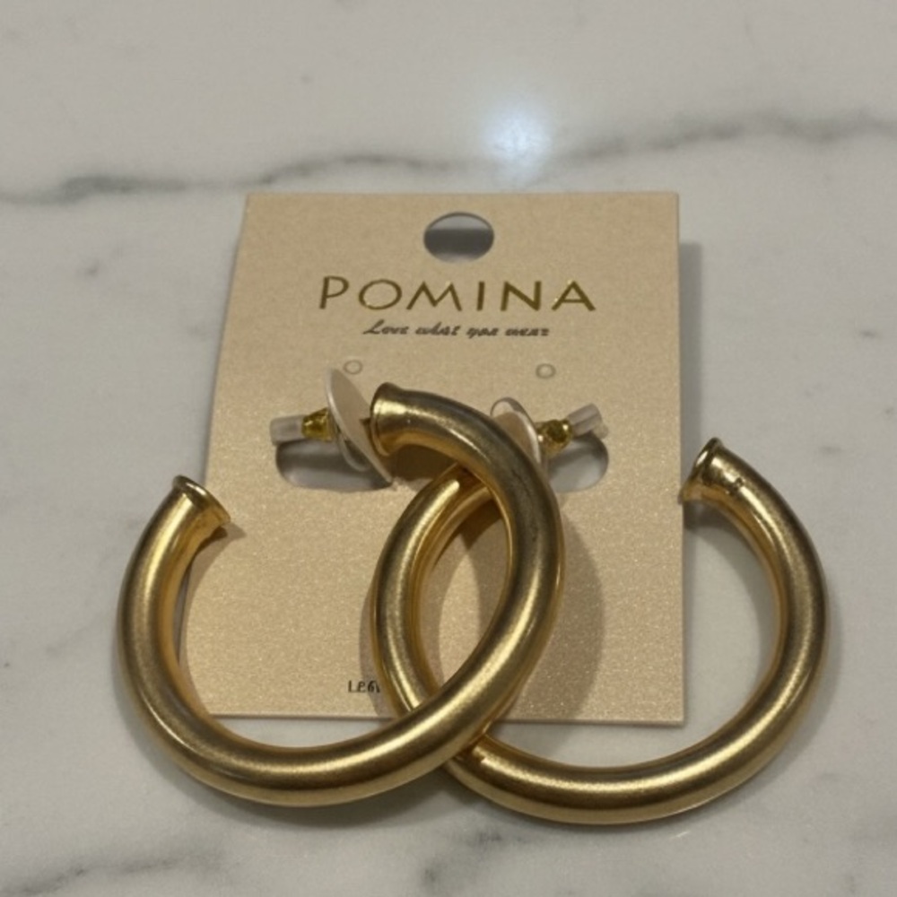 4/$20 - Pomina Gold Hoop Earrings — Polished Thick Hoops. (BJ111)